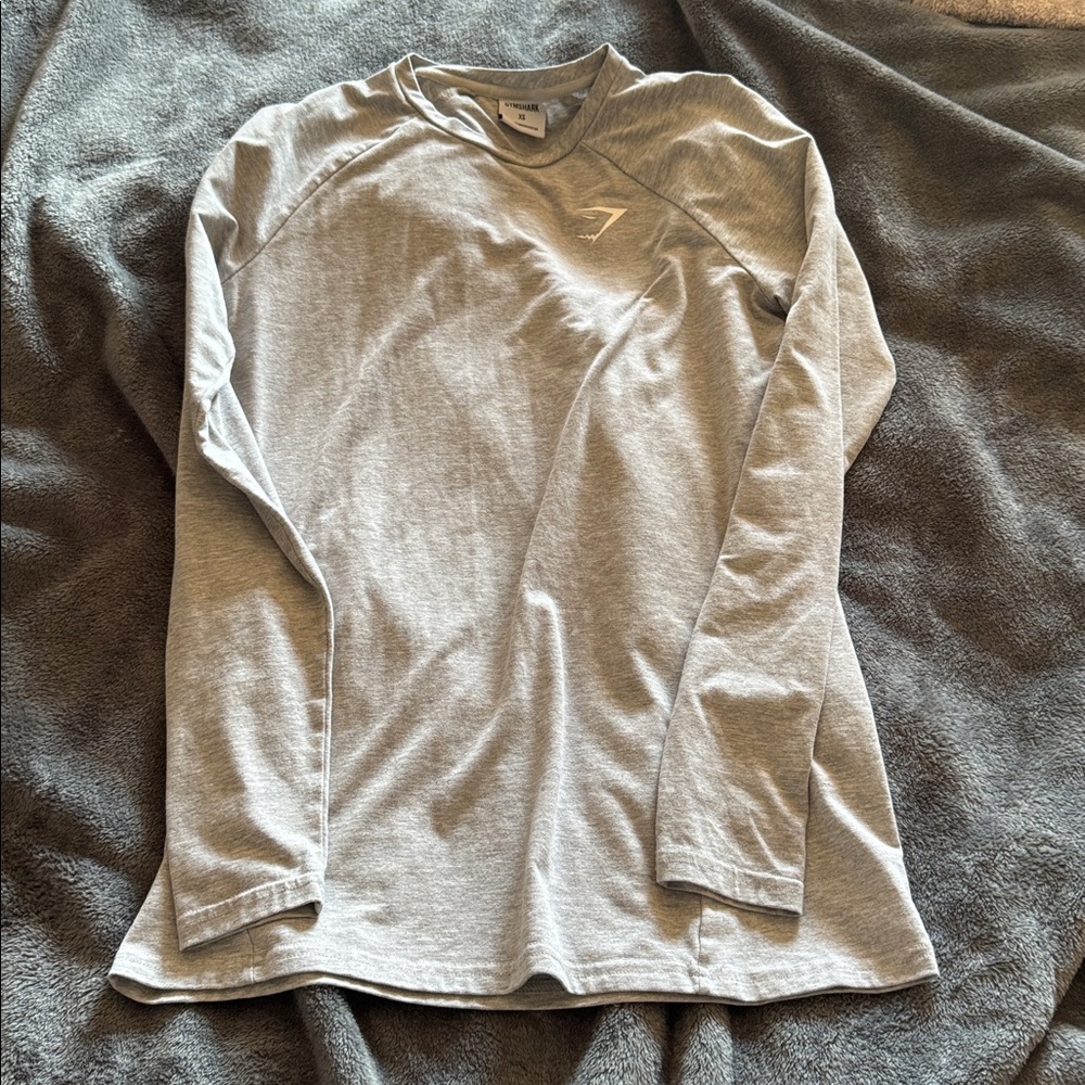 Gym shark Gray Long Sleeve Athletic Shirt